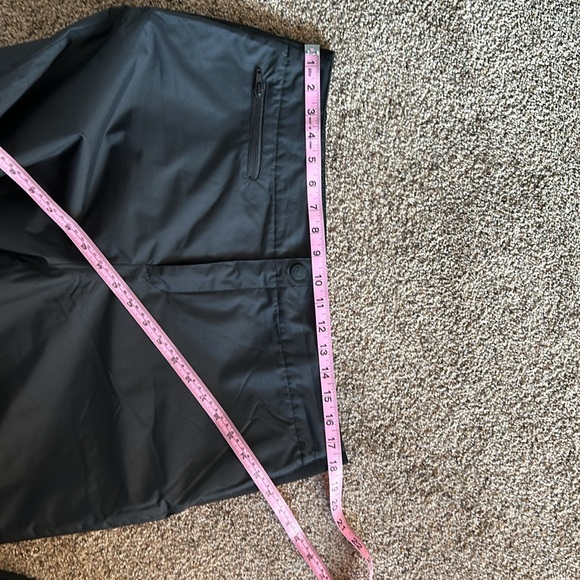 Obermeyer women’s ski pants. - Picture 9 of 11